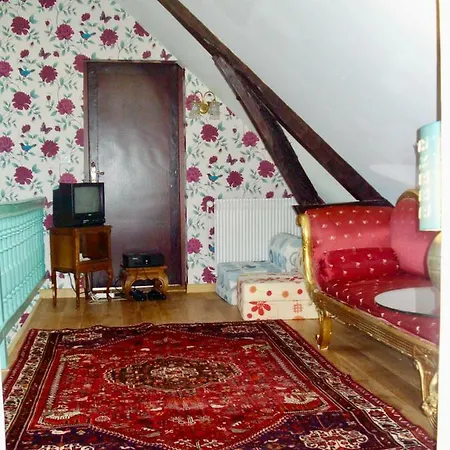 Chateau De La Vallee, Normandy Its Adjacent Cottage, Sleeps A Total Of 26
