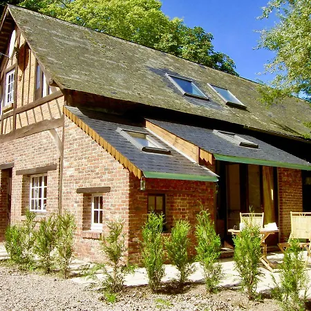 Villa Chateau De La Vallee, Normandy Its Adjacent Cottage, Sleeps A Total Of 26 *