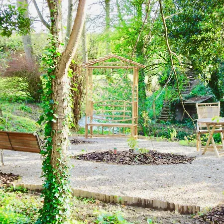 Villa Chateau De La Vallee, Normandy Its Adjacent Cottage, Sleeps A Total Of 26